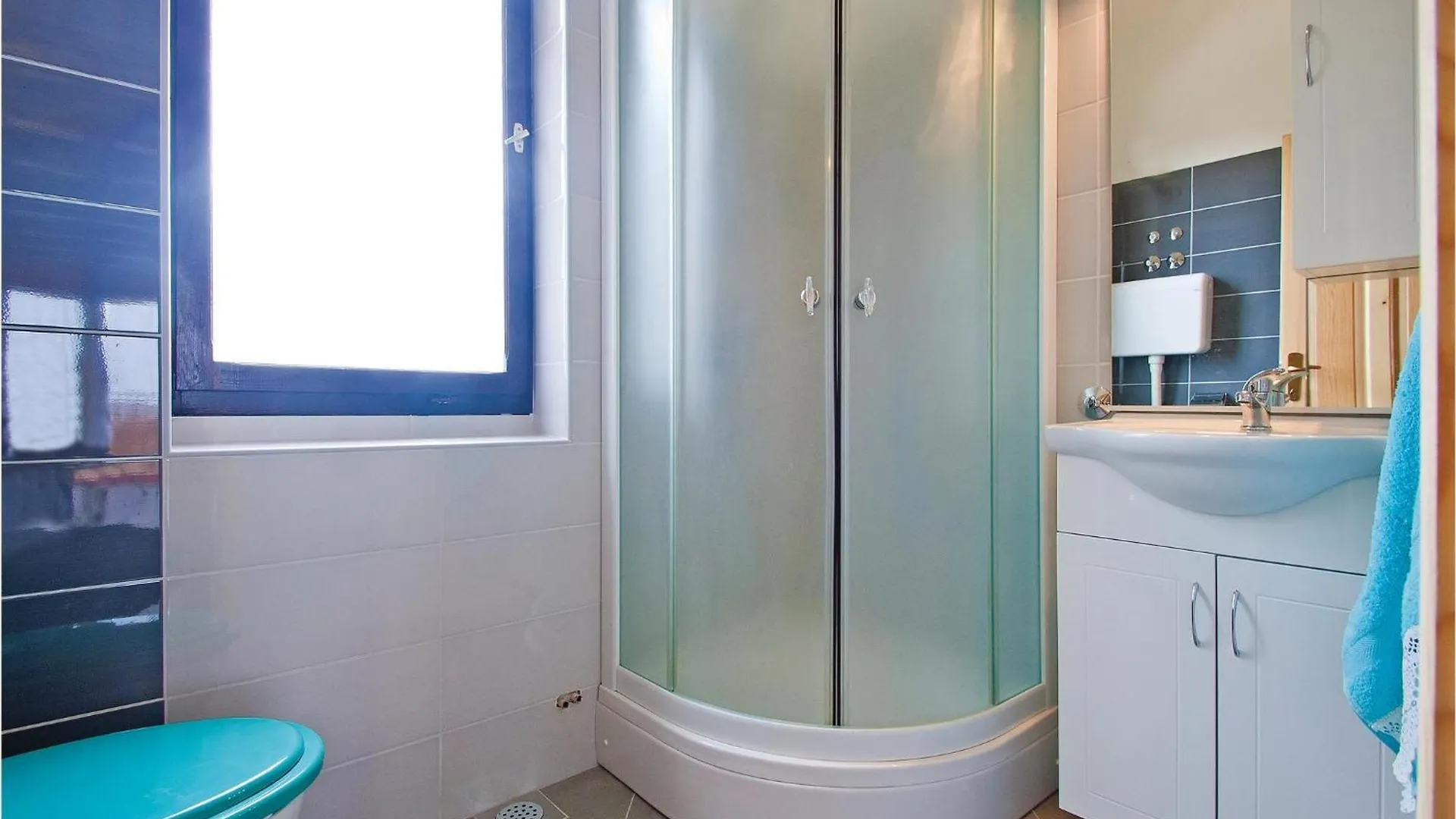 Cozy Apartment In Pula With Kitchen
