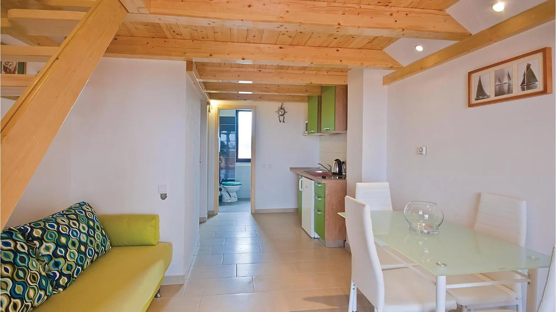 Cozy Apartment In Pula With Kitchen