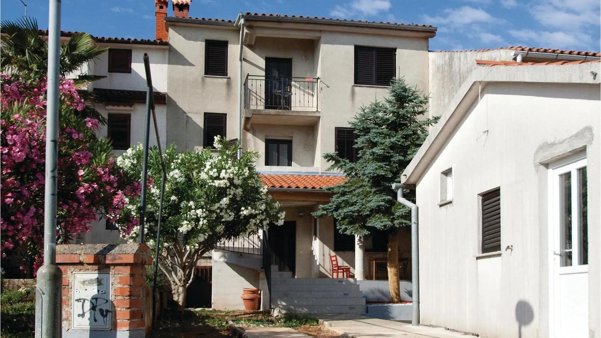 Cozy Apartment In Pula With Kitchen Croatia